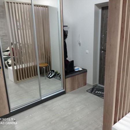 Lux Apartment & Центр,Жк Театральний Rivne Buitenkant foto