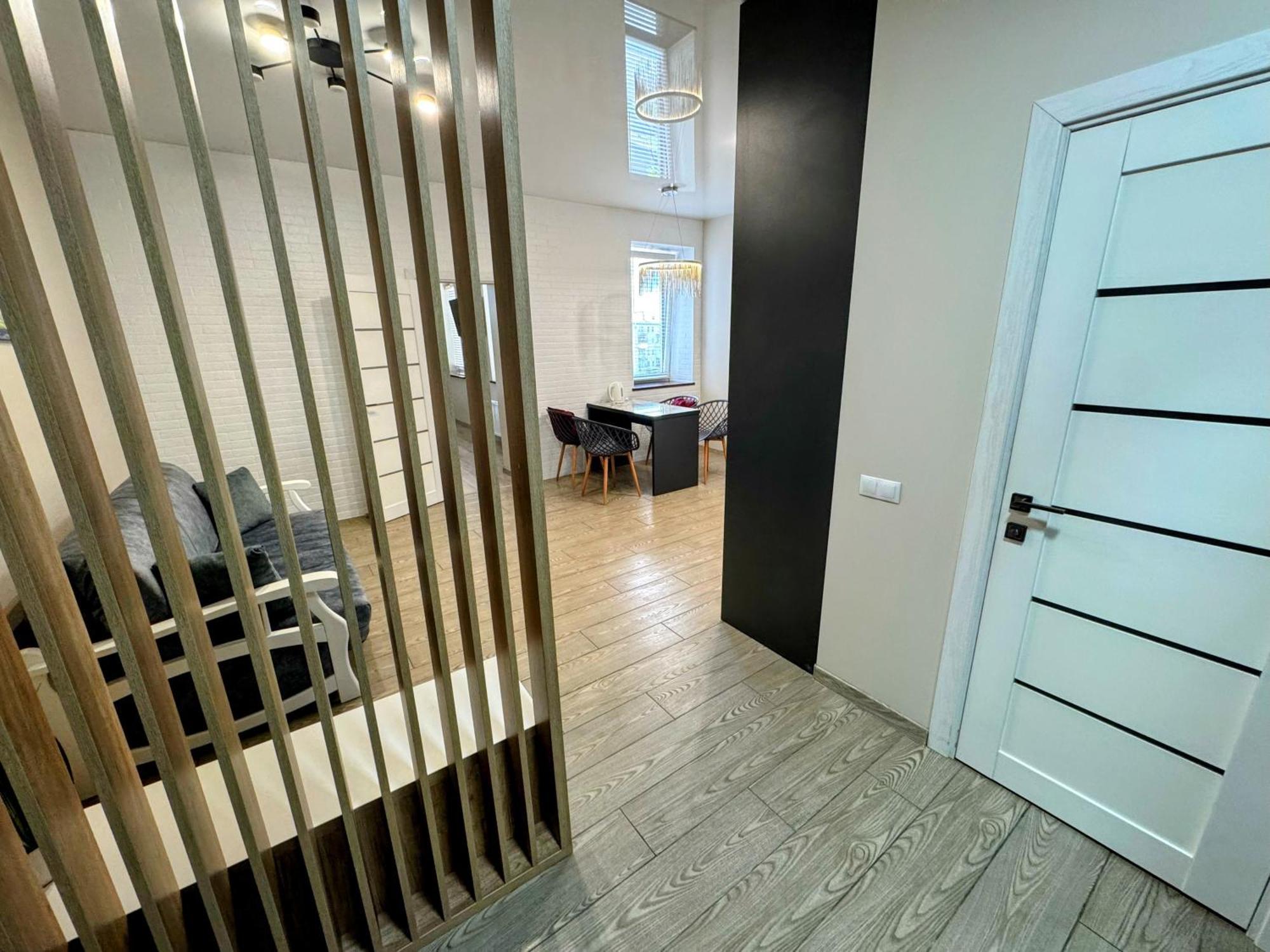 Lux Apartment & Центр,Жк Театральний Rivne Buitenkant foto