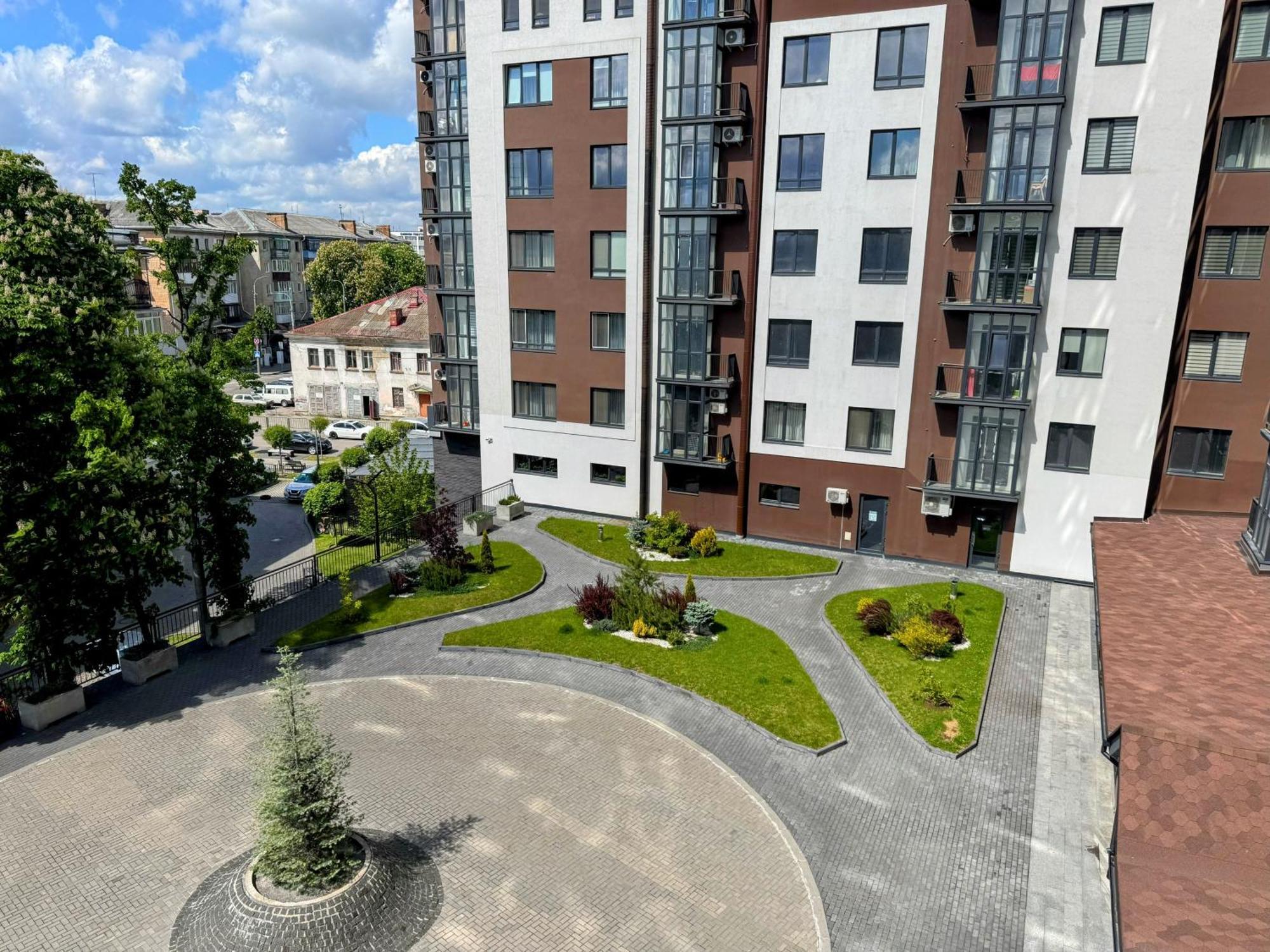 Lux Apartment & Центр,Жк Театральний Rivne Buitenkant foto