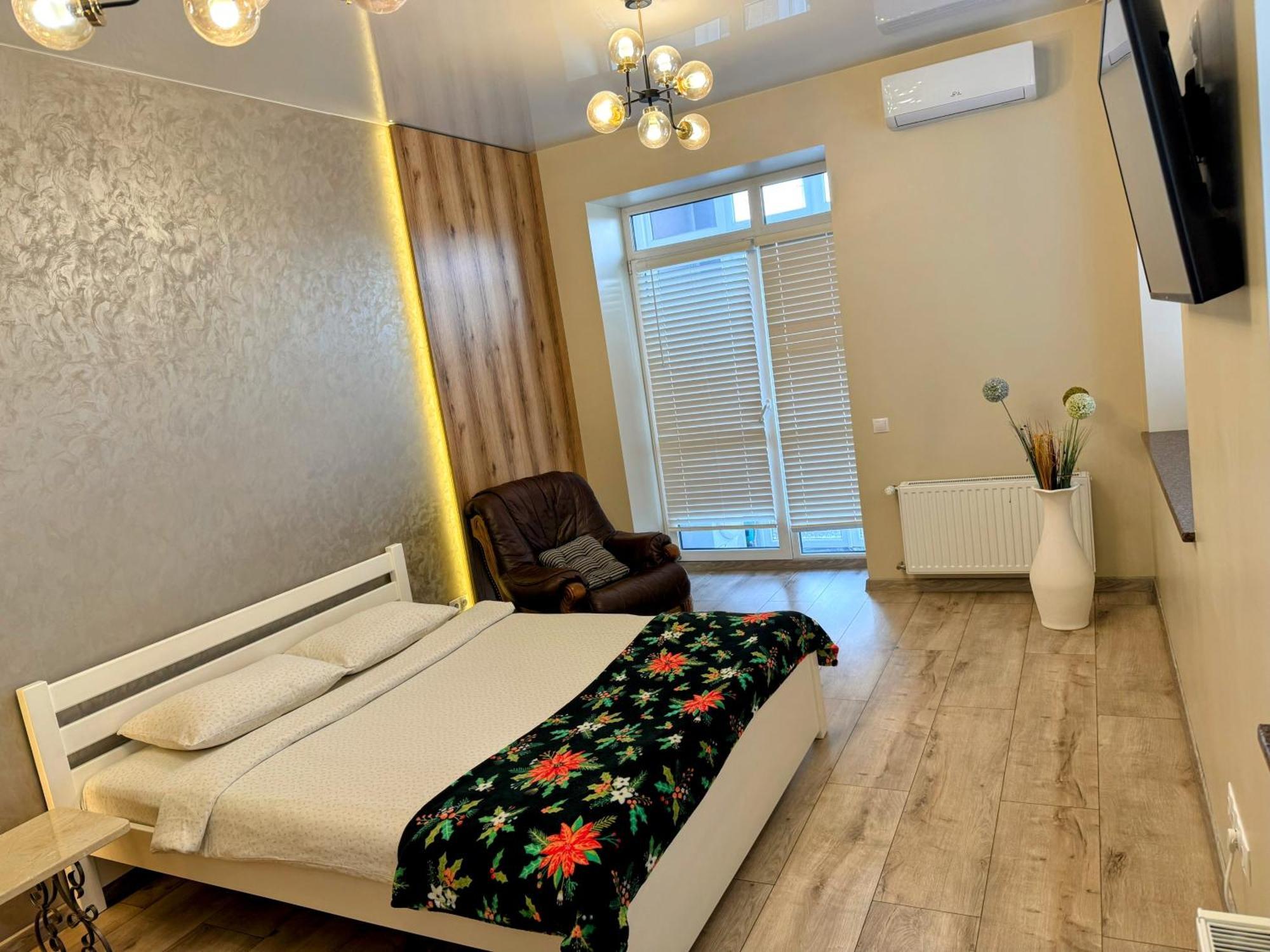 Lux Apartment & Центр,Жк Театральний Rivne Buitenkant foto